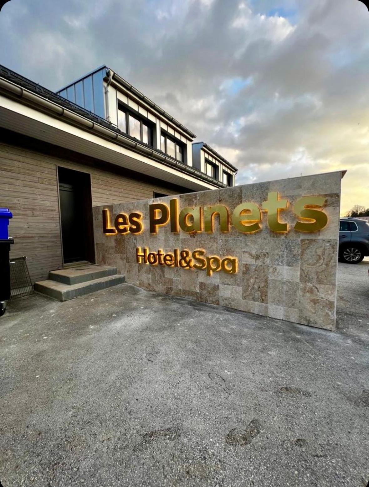 Hotel Restaurant & Spa Les Planets Les Rasses Extérieur photo